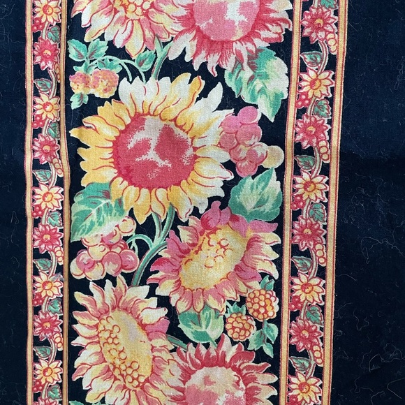 April Cornell Vintage square sunflower pillow shams. Two. - Picture 2 of 7